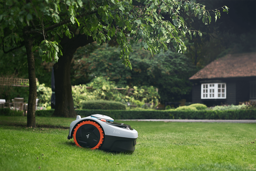 Segway Robot Mower on Slope Segway Robot Mower on Slope